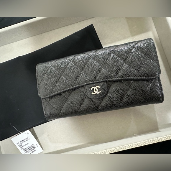 Chanel Classic Caviar Long Wallet - Picture 2 of 16